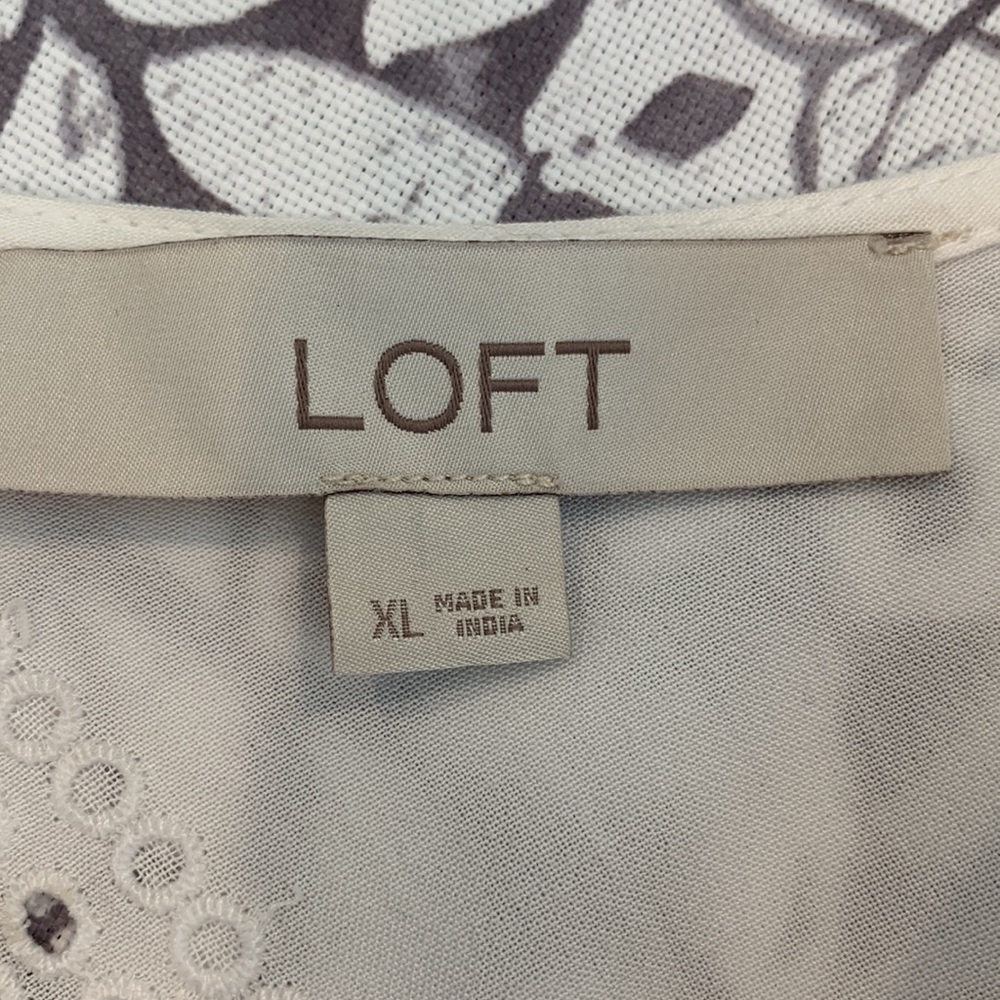 LOFT | Eyelet Cutout Back Blouse Top | White | X-Large - Picture 7 of 8